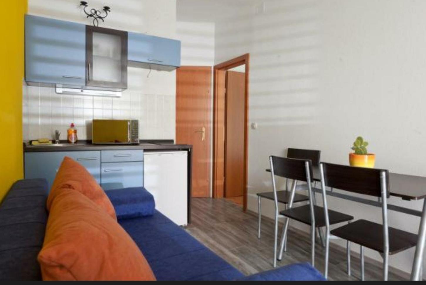 Vega Apartments Podgora Eksteriør billede
